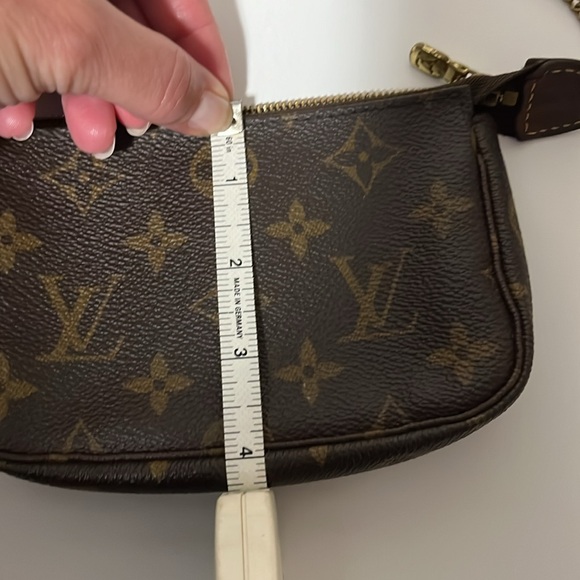 COPY - Louis Vuitton mini poch - Picture 14 of 16